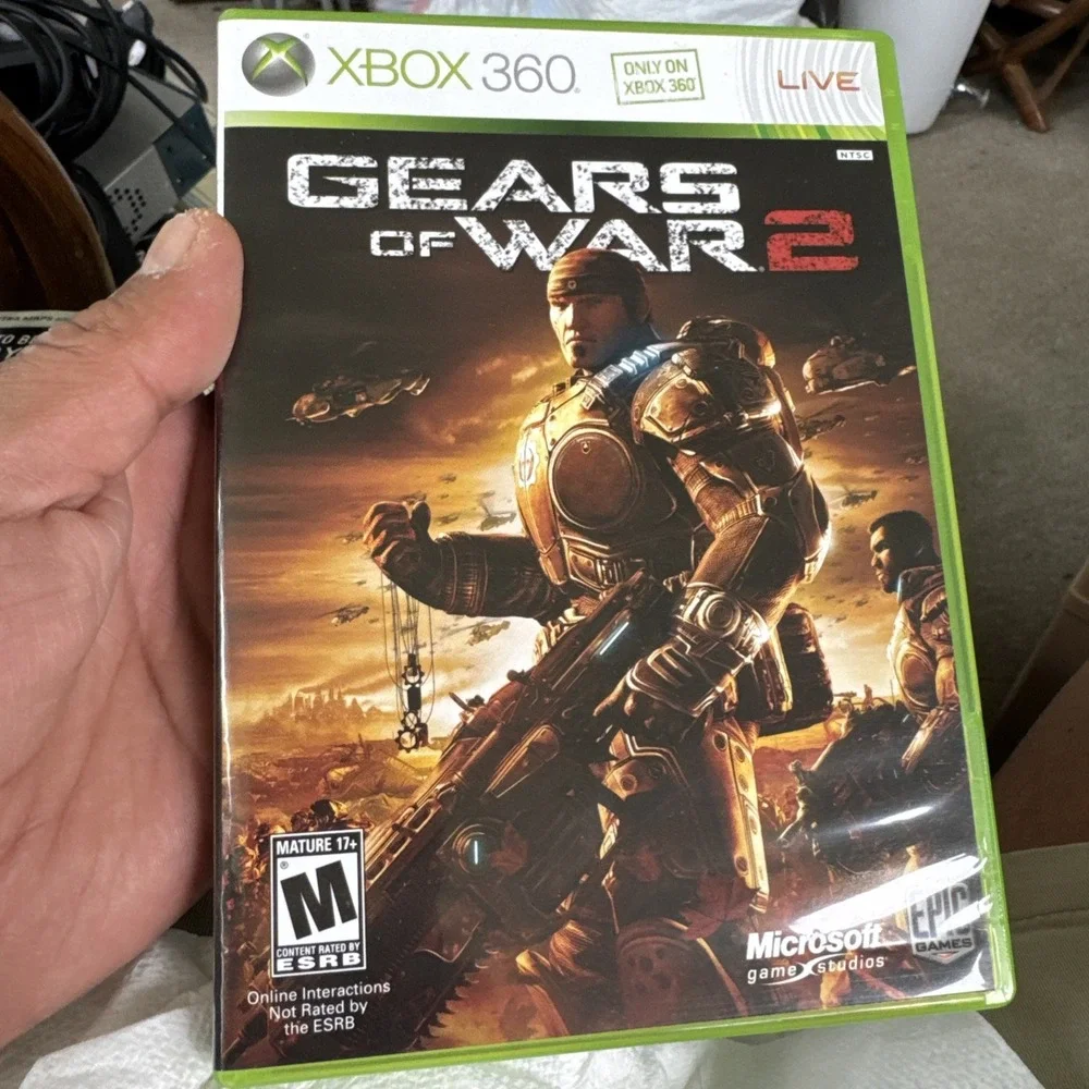 Gears of War 2 Microsoft Xbox 360 Platinum Hits with Slipcover CIB & 2 Map Codes